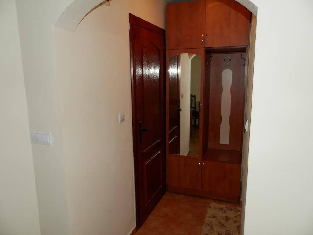 Family Hotel Daisy Borino Buitenkant foto